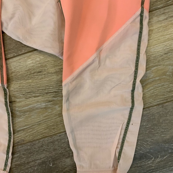 Fabletics Powerhold multi color leggings. Choose from M or L. - Picture 2 of 4